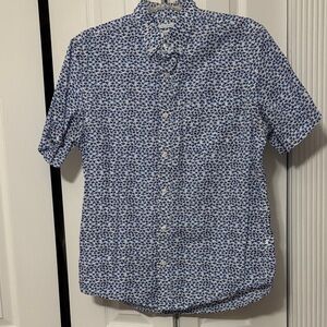 Old Navy Blue and White Patterned Button Down Shirt